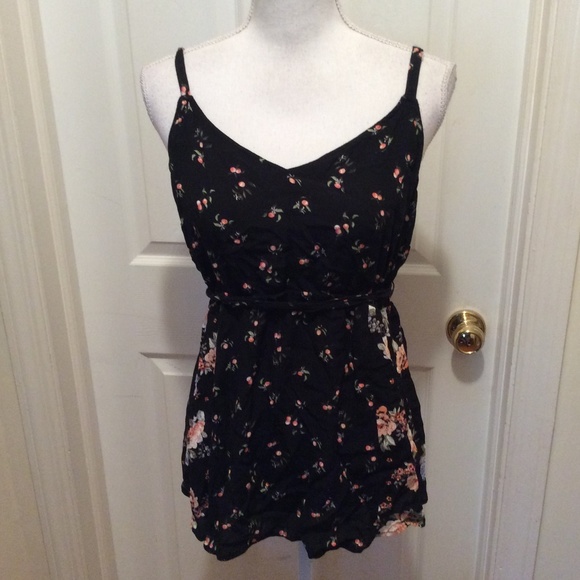 torrid Tops - Torrid Top 1 Black Pink Green Gray Floral Tie